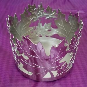 Partylite  maple gold leaf jar holder